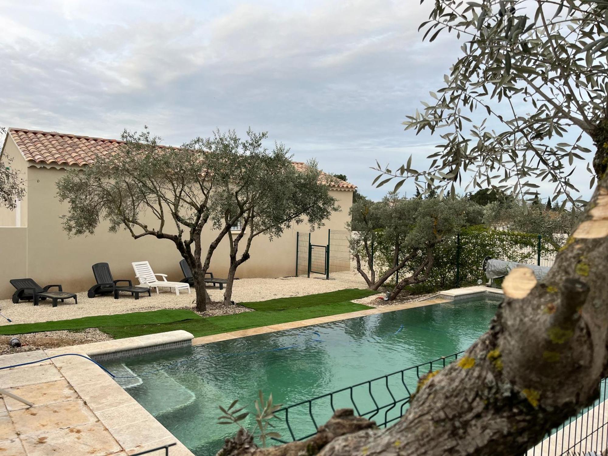 Chez Nous Hotel Merindol ภายนอก รูปภาพ